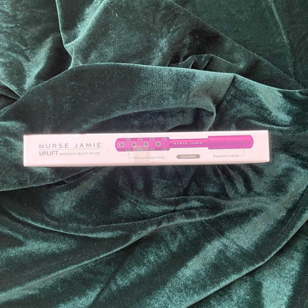 Nurse Jamie - UpLift Massaging Beauty Roller - Picture 4 of 4